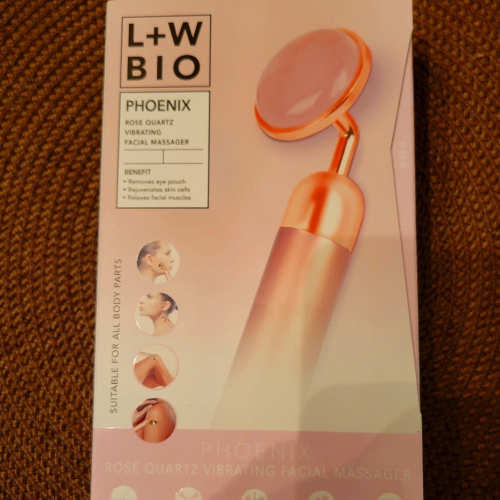 L+W Bio Phoenix Rose Quarz Vibrating Facial Massager